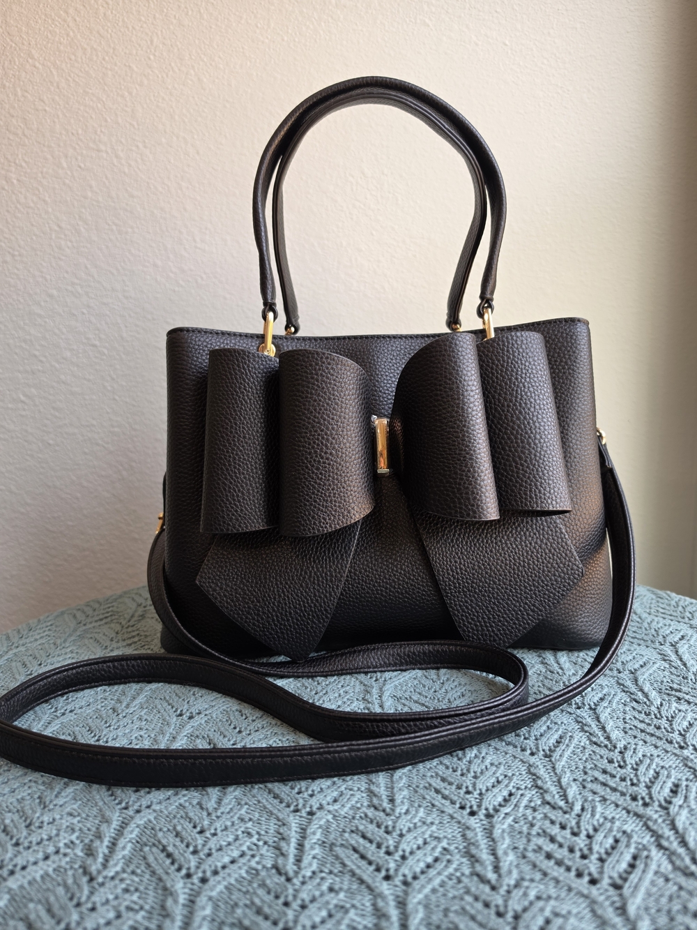 Crossi Black Leather Crossbody Tote with Bow Accent
